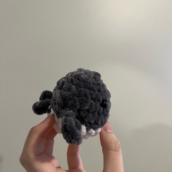 Crochet Whale and Eagle. Comes from a smoke free home. - Picture 3 of 5